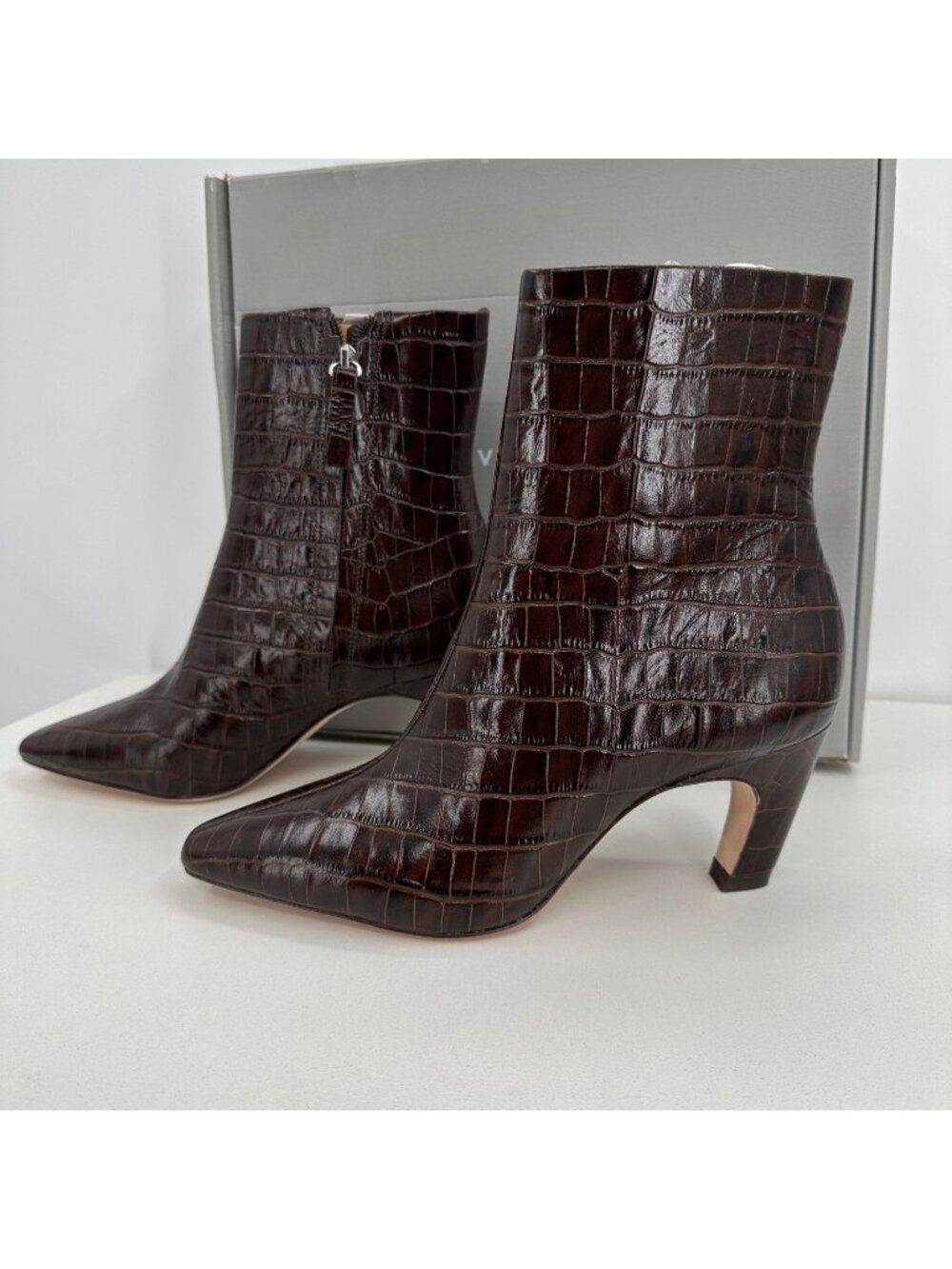 Everlane The Short Banana Heel Boot in Brown Crocodile Leather 9.5 Ankle Zip